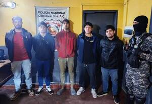 Cinco aprehendidos en Limpio •