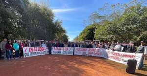 “Asfaltado ya”: pobladores de Borja y Mbuyapey advierten con sitiar el MOPC - Nacionales - ABC Color