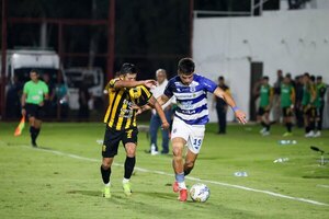 Versus / Guaraní ante 2 de Mayo, un partido muy atractivo en Itauguá