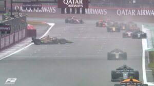 Versus / Un 'trompo' en la lluvia y en la penúltima vuelta deja fuera de carrera a Joshua Duerksen