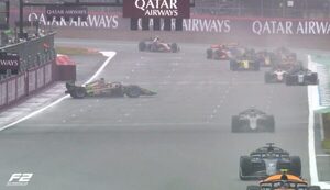 Un ‘trompo’ en la lluvia y en la penúltima vuelta deja fuera de carrera a Joshua Duerksen