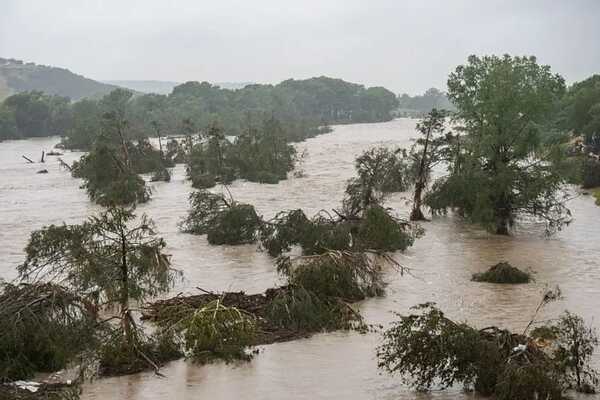 Al menos 51 muertos y centenares de desaparecidos durante inundaciones en México | Unicanal