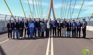 Conforman comisión mixta para la habilitación parcial del Puente de la Integración