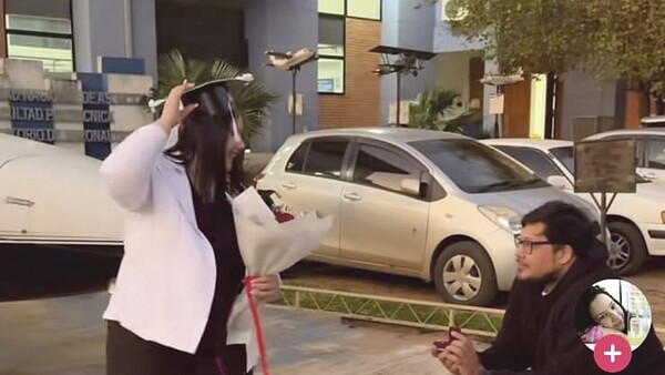 Se recibió de licenciada y llegó el anillo: “Nadie me va a robar esta felicidad”