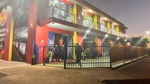 Grupo de delincuentes asalta con violencia casa de apuestas en Ciudad del Este