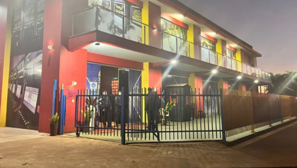 Delincuentes armados asaltan una casa de apuestas en Ciudad del Este