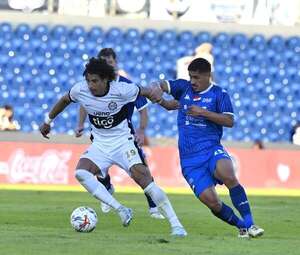 Olimpia y Nacional no se sacan ventaja en el debut - Fútbol - ABC Color