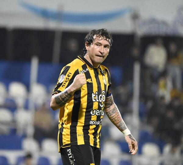 Guaraní se impone en el arranque de la mano de sus referentes ofensivos - Fútbol - ABC Color