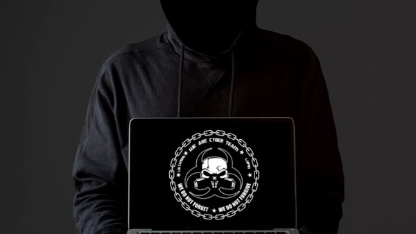 Hackers advierten con acceder a documentos de corrupción pública