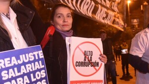 “Senadores y diputados de cada departamento manejan a su antojo el sistema de Salud Pública”