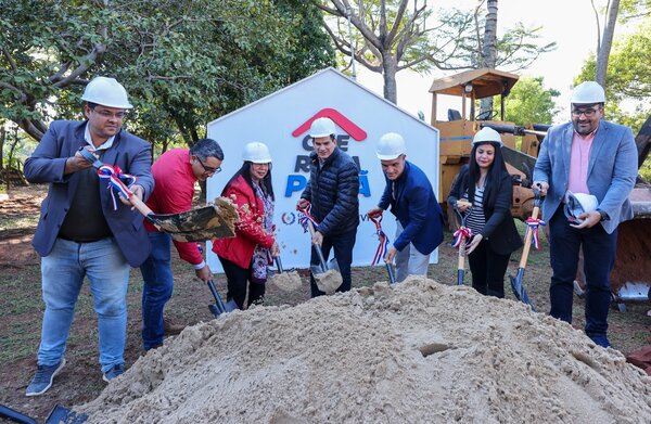 Inició en Itauguá construcción de nuevas viviendas de Che Róga Porã - .::Agencia IP::.