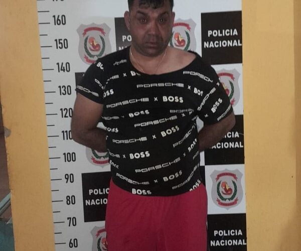 Ebrio rompió celular de policía durante control