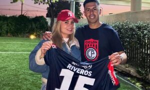 (GALERÍA) ¡Dahiana Bresanovich dejó de ser olimpista y ya alienta al Ciclón!