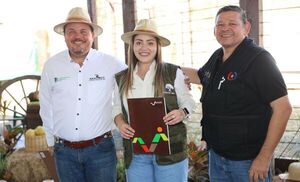Entrega de títulos en el Chaco marca el inicio de fuerte transformación económica de la región