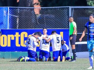 3 de Noviembre se mantiene en la cima de la tercera división