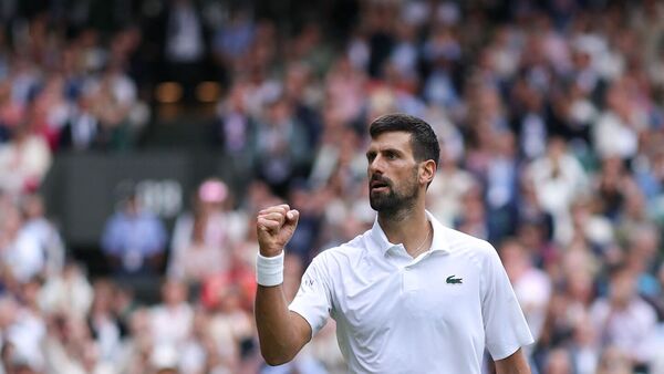 Djokovic emerge ante De Miñaur