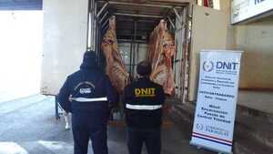 Incautan furgón con más de 3.800 kilos de carne vacuna en control de la Ruta PY06