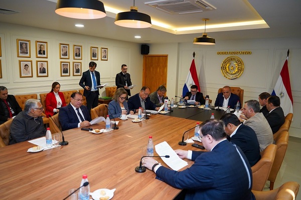 Senado tratará el miércoles proyecto que busca volver a los horarios de verano e invierno