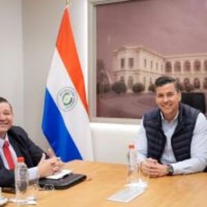 Presidente Peña evaluó estrategias para fortalecer la titulación masiva de tierras :: Presidencia de la República del Paraguay