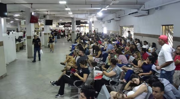 “Pestañeo” de ANDE daña sistemas informáticos de la Policía y afecta trámites de identificación