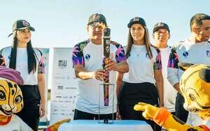Presidente Hayes recibió la antorcha Panamericana - Polideportivo - ABC Color