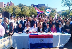 Oposición acuerda candidatura de Kattya González para eventual elección en Asunción - El Trueno
