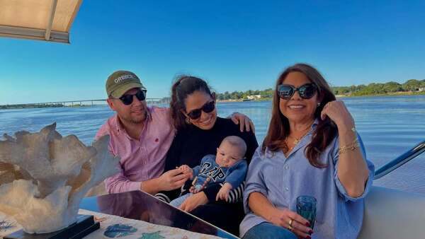 Celeste Amarilla disfruta a pleno su rol de abuela con la pequeña Evangelina