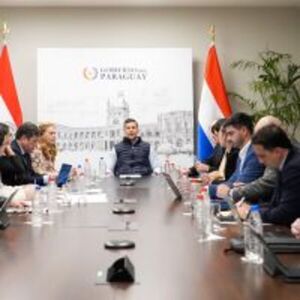 Gobierno del Paraguay triplica esfuerzos para fortalecer el sistema de salud: avances en hospitales, terapias intensivas y digitalización :: Presidencia de la República del Paraguay
