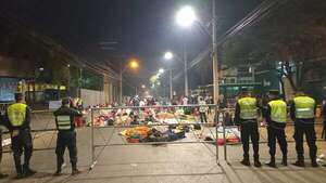Bloquean avenida Artigas para exigir destitución del titular del Indi - Nacionales - ABC Color