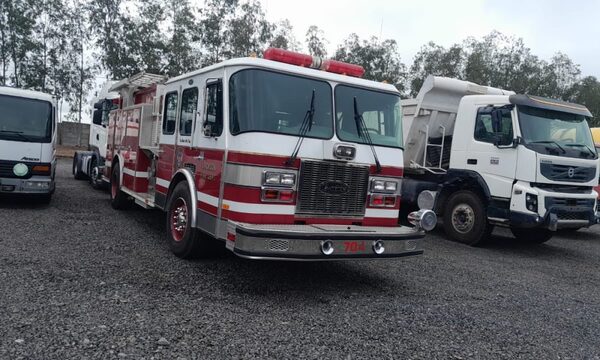 Buscan fondos para retiro de camiones para bomberos