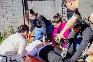 Brigadistas del CIPA Hospitalar de la Fundación Tesãi realizan prácticas de fuego real y salvataje | DIARIO PRIMERA PLANA