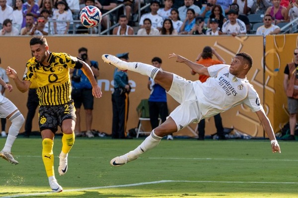 Kylian Mbappé: primer jugador que marca en siete competiciones en una misma temporada