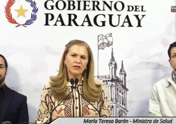 ¿En la cuerda floja? Tras presión política, Peña pide resultados inmediatos a ministra de Salud