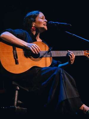 Natalia Lafourcade anunció que está embarazada  - Gente - ABC Color