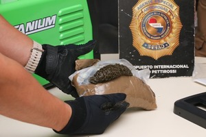 Frustran ingreso de droga oculta en equipo de soldadura y forros de asientos - trece