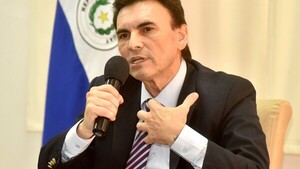Planilleros: "Me voy a un lugar donde figuran 42 personas y hay 5", dice interventor de Comuna asuncena