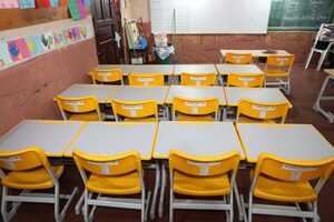 Gobierno ya entregó el 80 % de los muebles escolares previstos - ADN Digital