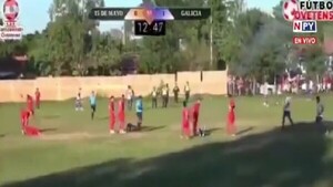 Violencia en la Liga Ovetense: tiraron petardos a la cancha y hubo varios heridos