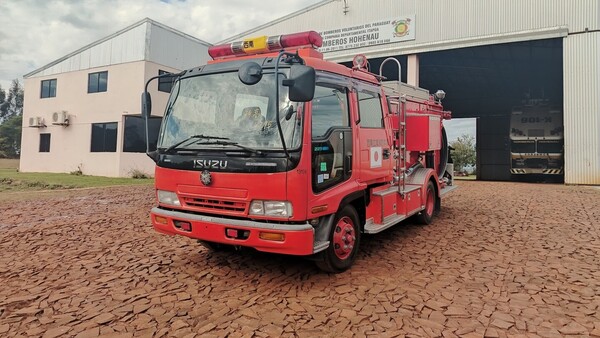 Bomberos de Hohenau apelan a la ciudadanía para pagar nuevo carro