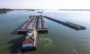 Paraguay y Argentina acuerdan seguir con el transbordo de combustibles en el Paraná - OviedoPress