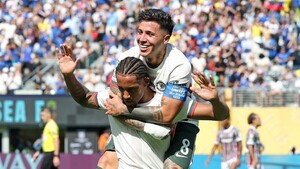 Joao Pedro enciende al Chelsea y apaga al Fluminense