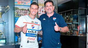 Versus / Nacional da la bienvenida a un hijo de la casa