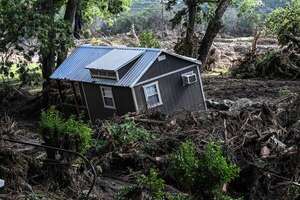 Un centenar de muertos y más de 160 desaparecidos por las inundaciones en Texas  - Mundo - ABC Color