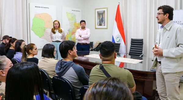 Ministerio incorpora más de 100 funcionarios para fortalecer atención oncológica en el Incan - .::Agencia IP::.