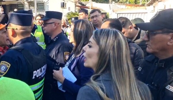 Agresivos concejales de Prieto preparan otra patoteada para humillar al interventor, esta vez en la Junta