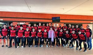 Donan buzos a plantel de Minga Guazú