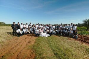 Coca-Cola Paresa y A Todo Pulm贸n plantan 5.000 谩rboles por un Paraguay m谩s verde
