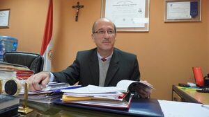 Corte suspende efectos de artículos de leyes sobre función pública mientras se resuelve inconstitucionalidad de excamarista - El Observador