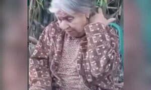 (VIDEO) Doñita fue reventada a golpes por su propia hija