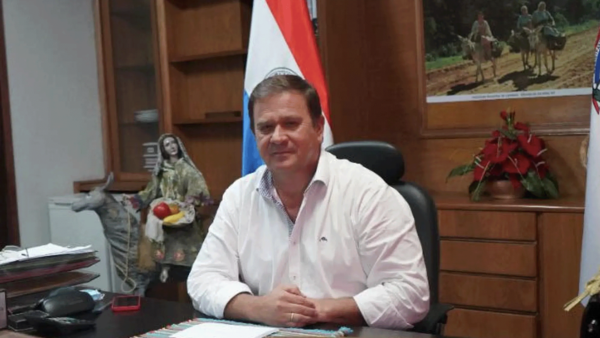 Intendente de Lambaré denunciado por reparaciones escolares